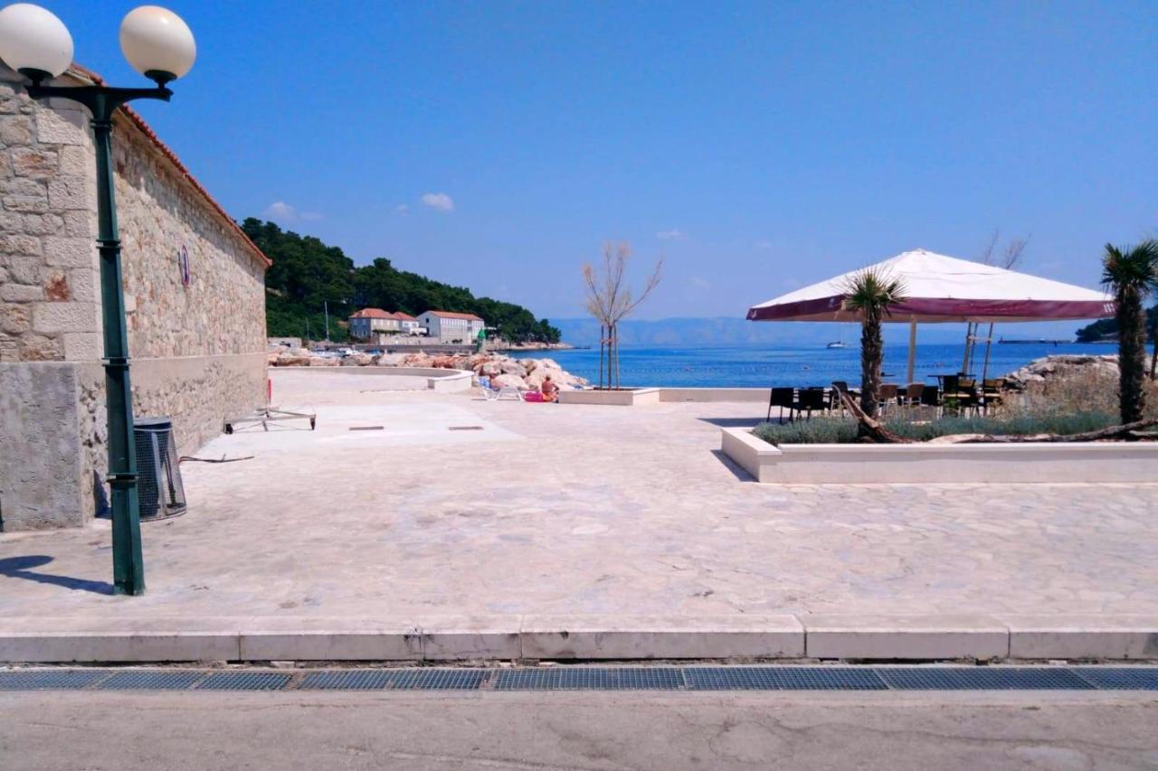 Apartments By The Sea Jelsa, Hvar - 11319 Jelsa  Zewnętrze zdjęcie
